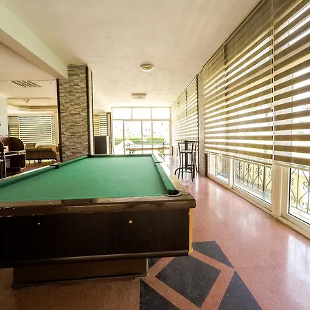 Sultan Aparthotel 2*